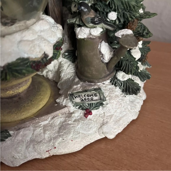 Pfaltzgraff Winterwood Christ Musical Snow Globe Welcome 2000 9" Tested & WORKS - Picture 4 of 6
